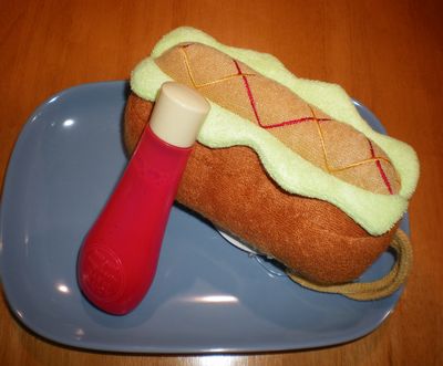 ホットドッグ　ケチャップ