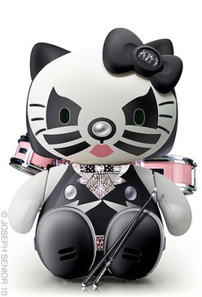 hello_kitty_masquerade_640_05