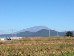 12朝の岩手山