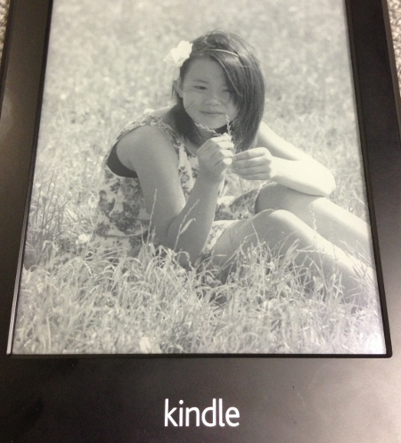 kindle display downloaed photo