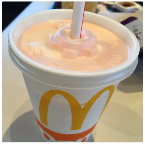 マックシェイク『もも&もも(果汁2%)』