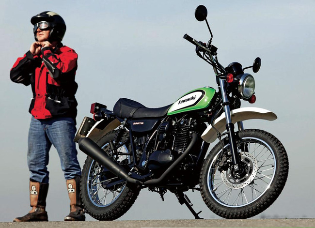 motocykly-kawasaki-250tr