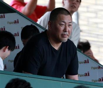【緊急】清原和博氏が歌舞伎町でパトカー連行「覚せい剤使ってない!」と抵抗へ
