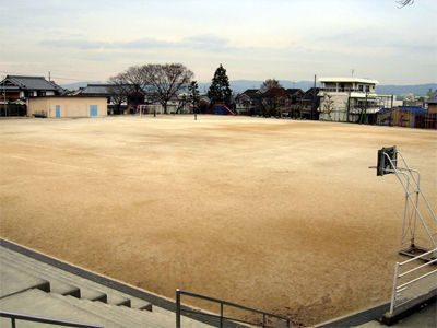 グランド 本文