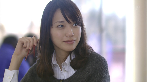 戸田恵梨香
