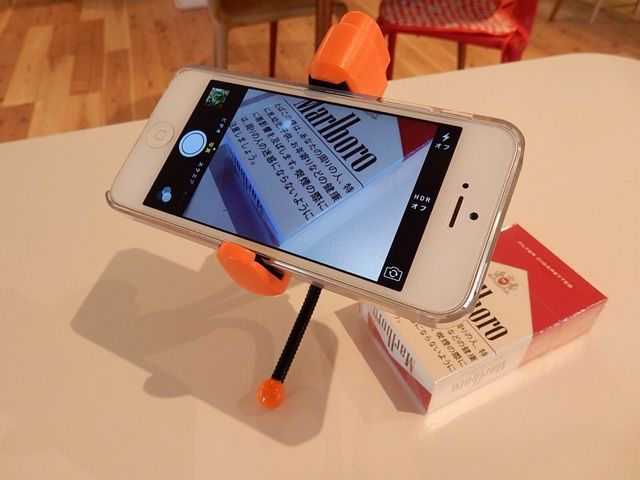 Iphone等スマホ用の激安三脚 １００円ショップのスマホスタンド使ってみた Newsact