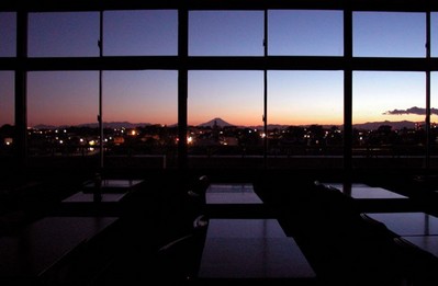 img369_n110-6