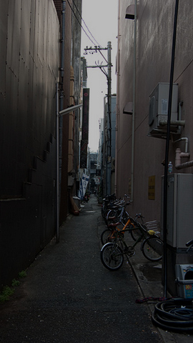 夕闇の路地