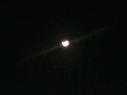 1月正月過ぎに月を写真撮影しました