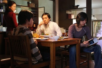 お前らが二つの家庭を壊したん