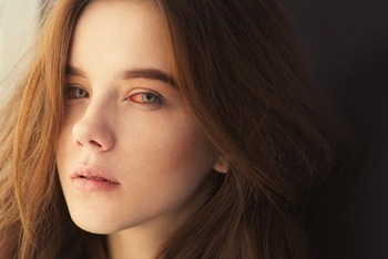 【超クズ】目を血走らせ