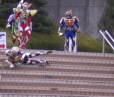 女は悲鳴と共に階段から落ちていった…痴