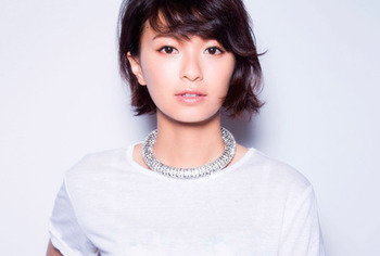 【惨劇】包丁が根元まで