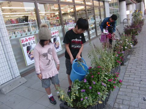 1027水やり01