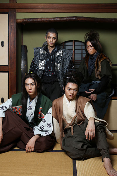 4人の写真