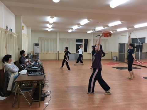 写真11 ダンス稽古