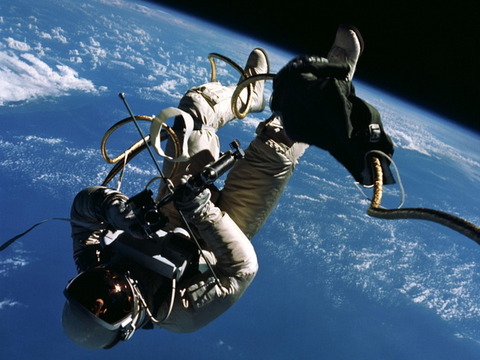 white-first-american-spacewalk