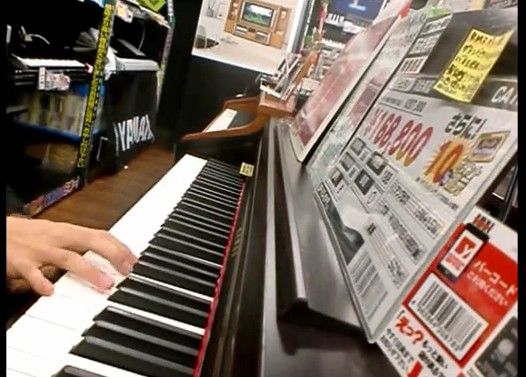 【弾き逃げ】 ヨドバシでヨドバシのテーマを短調にしてみた