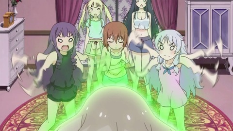 290
