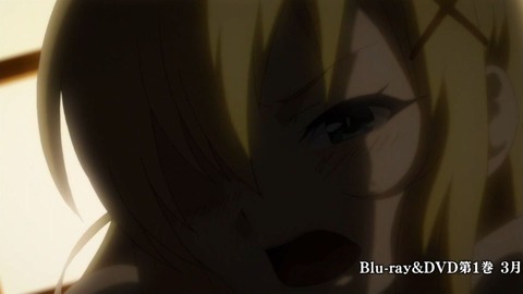 352