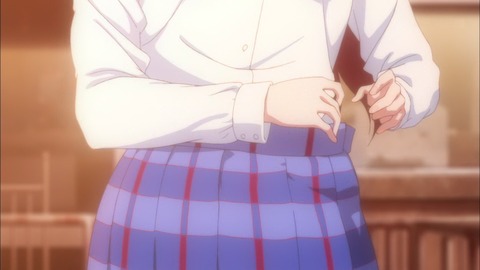 385