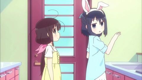 272