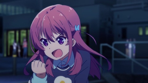 372