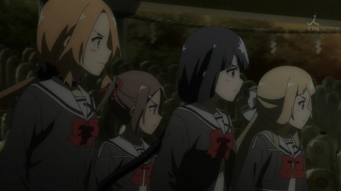 (3)