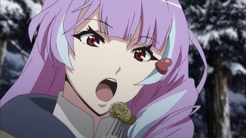 323