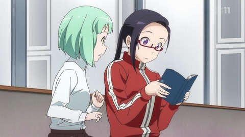 418