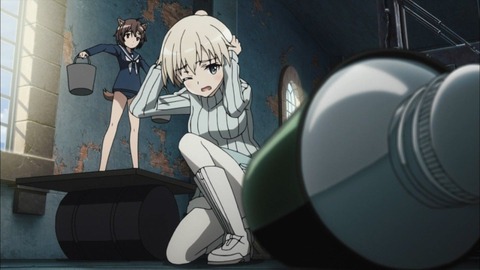 272