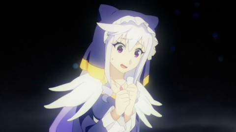 352