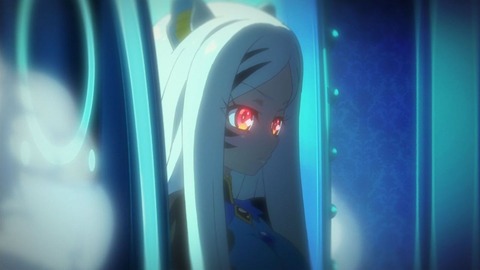 313