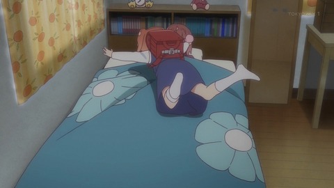 (3)
