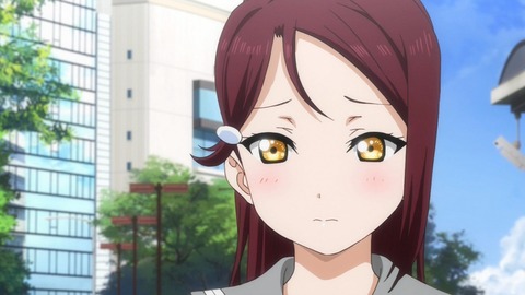 323