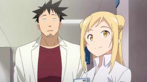 323