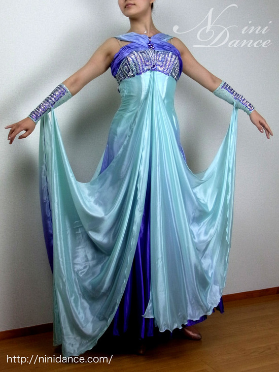 D024水色から紫のグラデーションが美しいモダンドレス : 社交ダンス