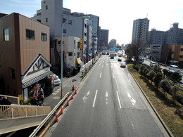 (歩道橋上)