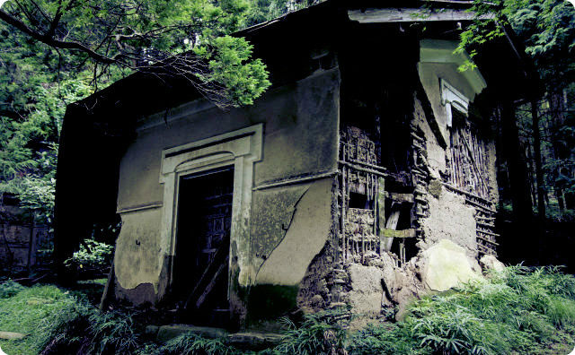 山の小屋