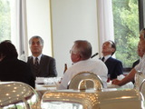 2011_08280381
