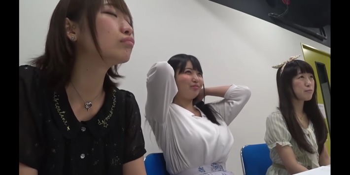 【画像】声優の大坪由佳のクソデカ乳www