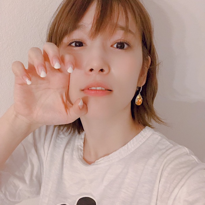 声優の内田真礼さんの最新自撮りwww