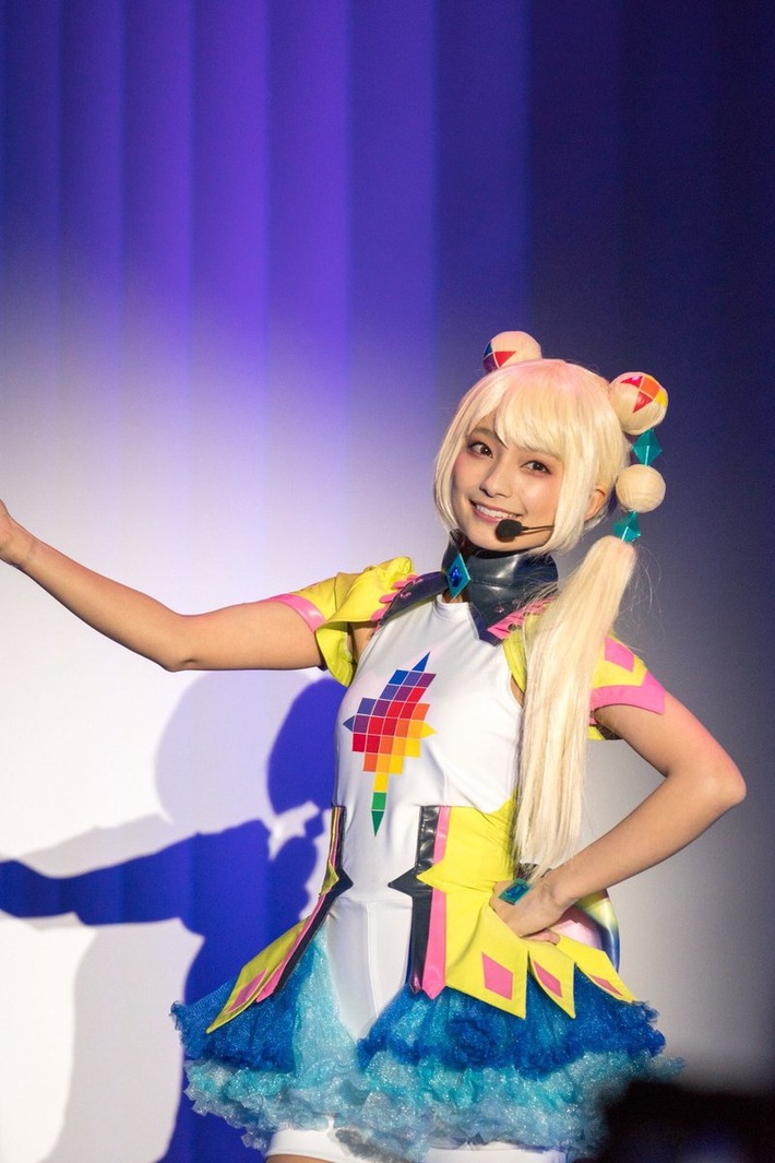 【画像あり】声優・高野麻里佳さんのコスプレ、美し過ぎる模様www
