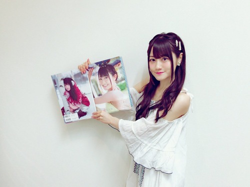 【画像】肩出しの小倉唯ちゃんの破壊力よ！