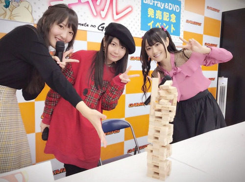 【画像】この小倉唯ちゃんの服装超かわいいな!どストライクなんだけど