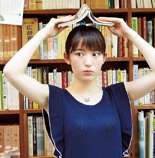 声優の小松未可子さん、うっかりブラが見えてしまう!!www