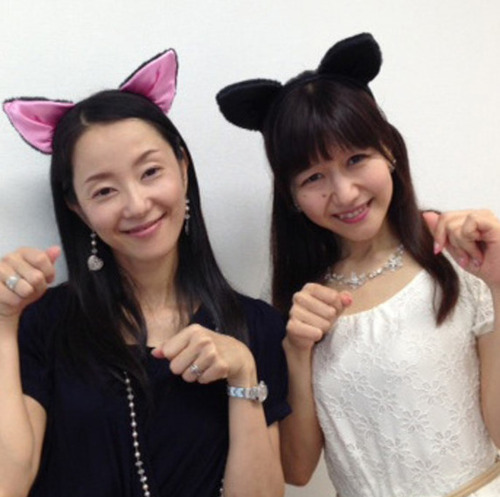 【画像】女性声優の猫ポーズは最高だよな!!!