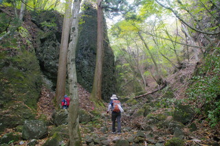 11巨岩