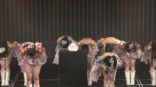 DCR2pIhUIAEKOmU