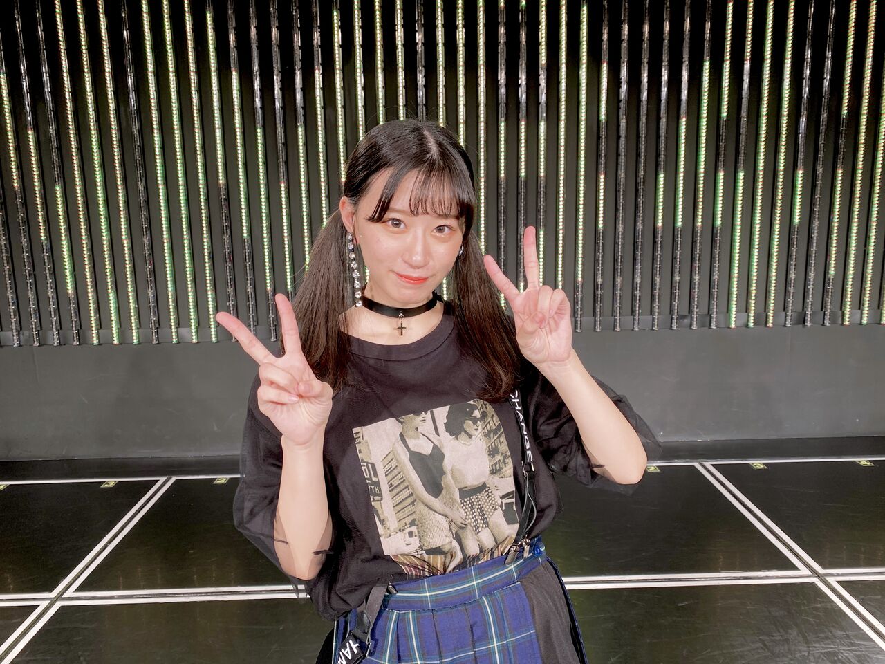 qXQU 	YouTube>12{ ->摜>52 
